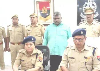 महिला कर्मी