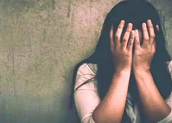 नाबालिग बेटी