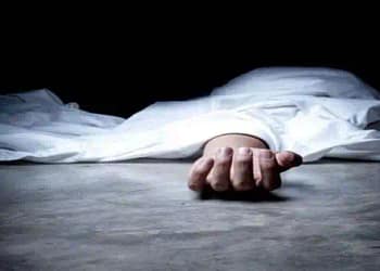 सड़क किनारे