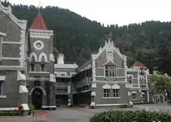 कर्मचारियों