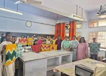 Tie and dye competition