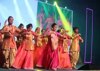 कथक नृत्यांगना