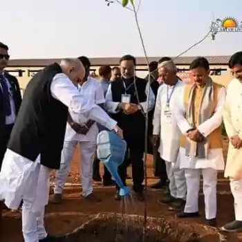 Gurudev Sri Sri Ravi Shankar's AOL-SSIAST Rewa Model Farm Project Strengthens Natural Farming in Madhya Pradesh