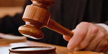 नीलोत्पल मृणाल