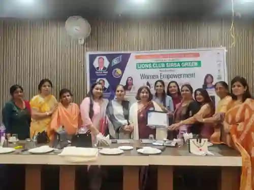 Stree Shakti Ko Salaam