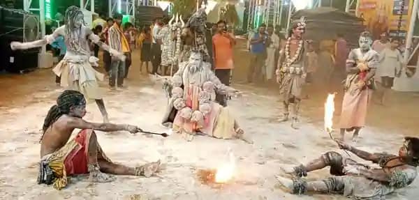 भोले की झांकी के साथ शोभा यात्रा निकाली