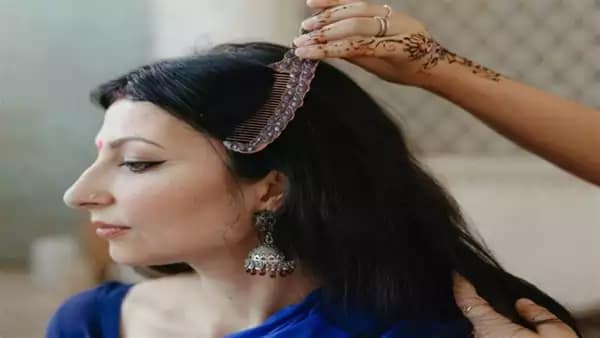 स्कैल्प फेशियल