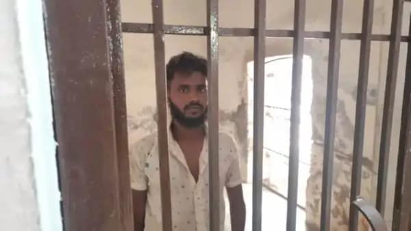 Police arrested fake Rashid