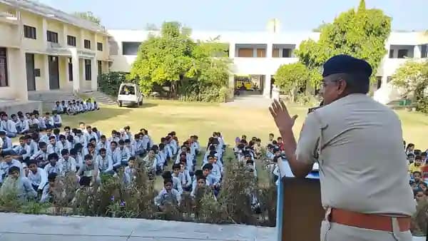 Arya Senior Secondary School