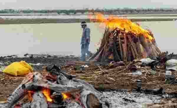 जलती चिता