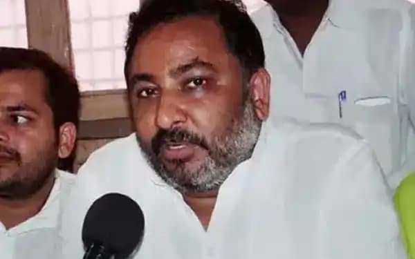 रोड टैक्स