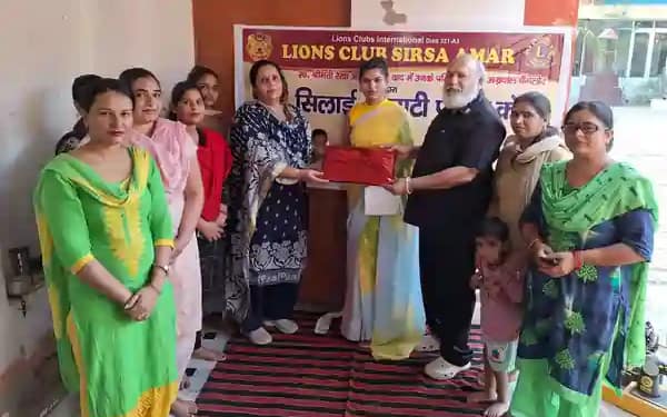 Miss India Queen Param Gill