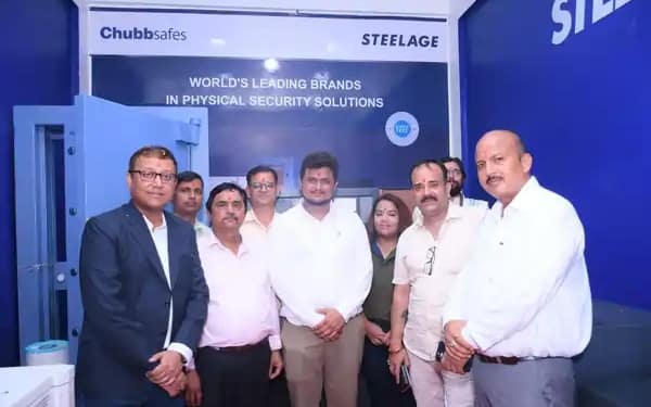 स्टीलएज और चबसेफ्स