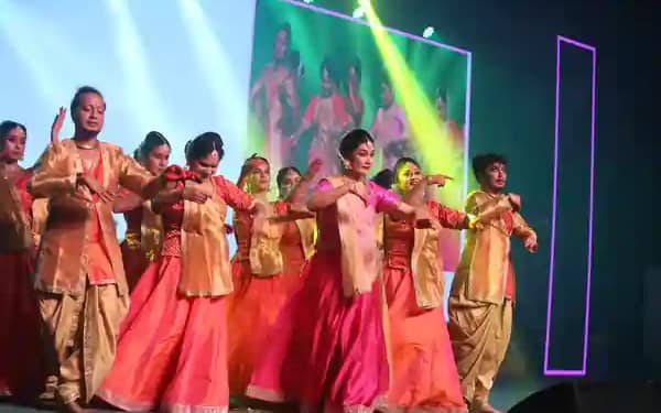 कथक नृत्यांगना