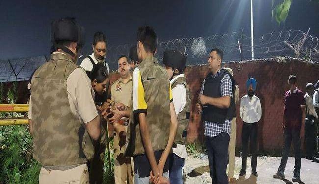 टिफिन बम