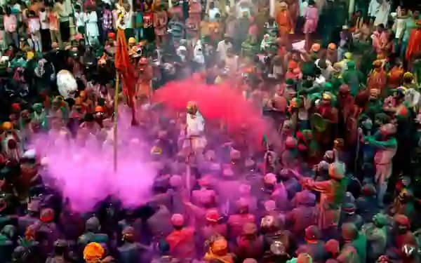 How and When to Celebrate Holi in 2026
